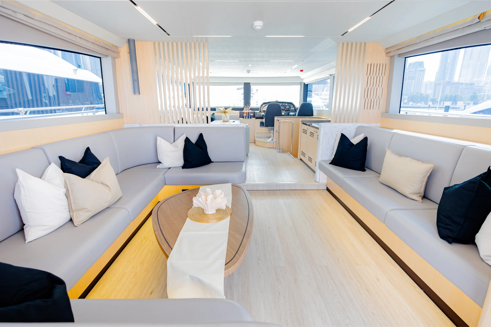 Oasis 62Ft Yacht dubai3